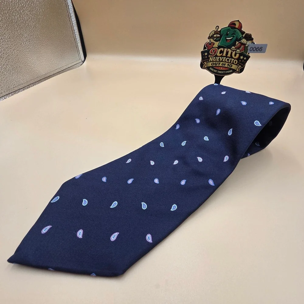 Charles Tyrwhitt Mens Silk Tie Navy Blue Micro Paisley Made in Italy 3.25